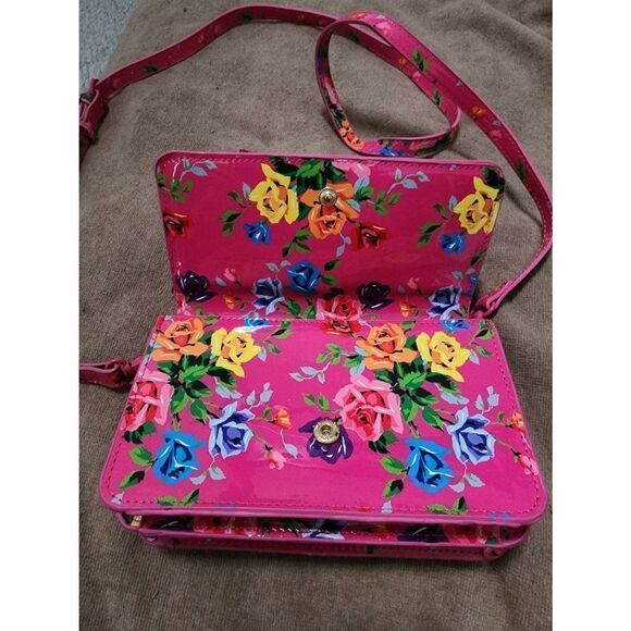 Betsey Johnson Pink Wallet on a String NWT - Picture 2 of 5
